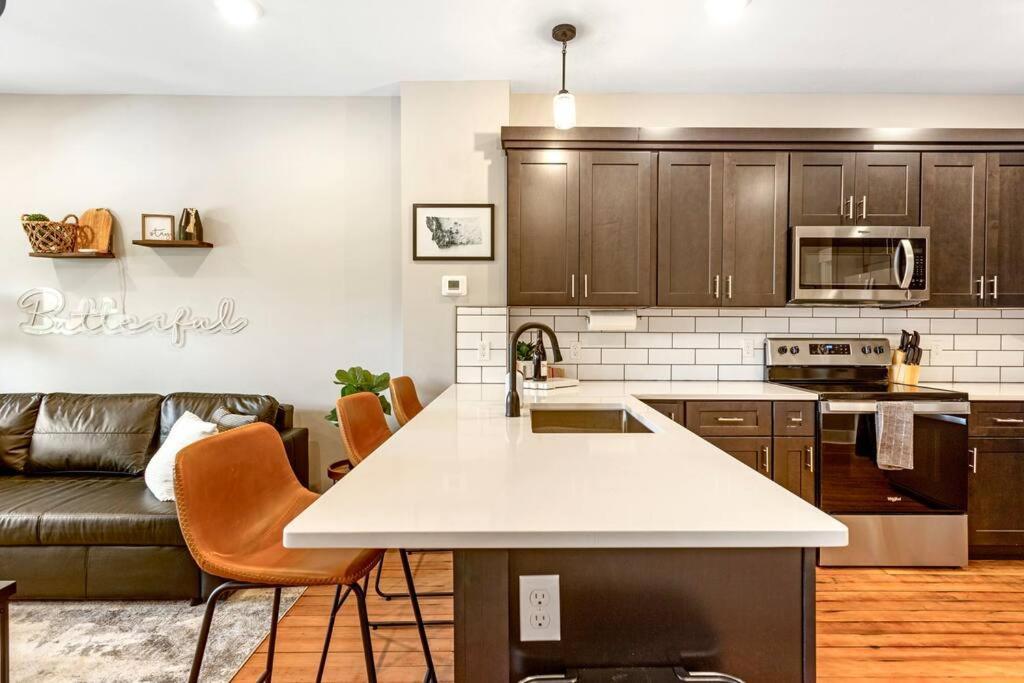 Modern Condo In The Heart Of Uptown Butte - Unit B エクステリア 写真